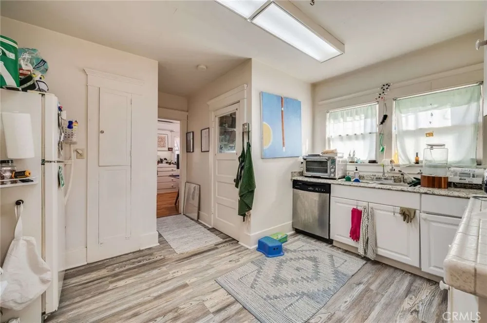 3215 Sherwood Avenue Alhambra, CA 91801