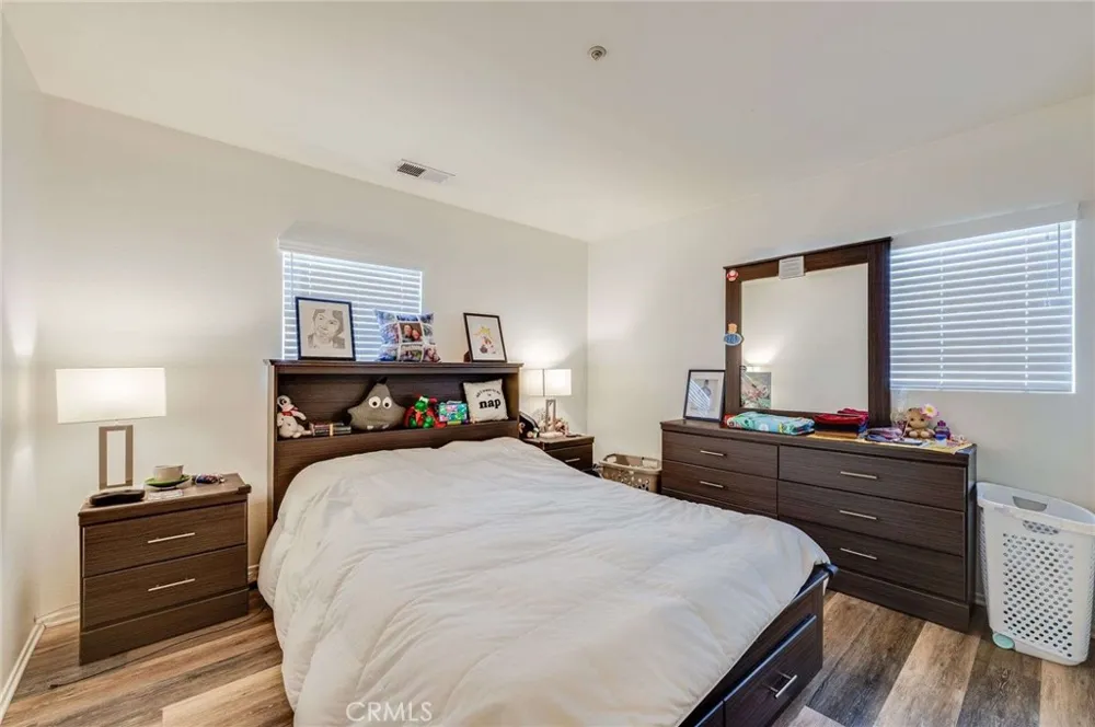 3215 Sherwood Avenue Alhambra, CA 91801