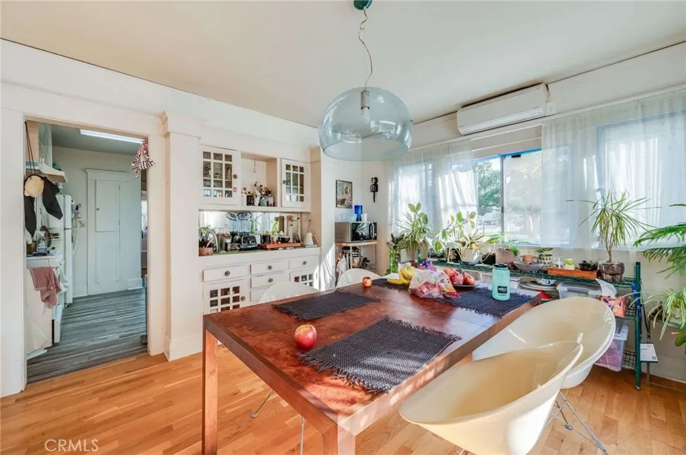 3215 Sherwood Avenue Alhambra, CA 91801