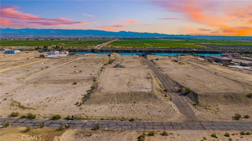 1773 River Run Needles, CA 92363
