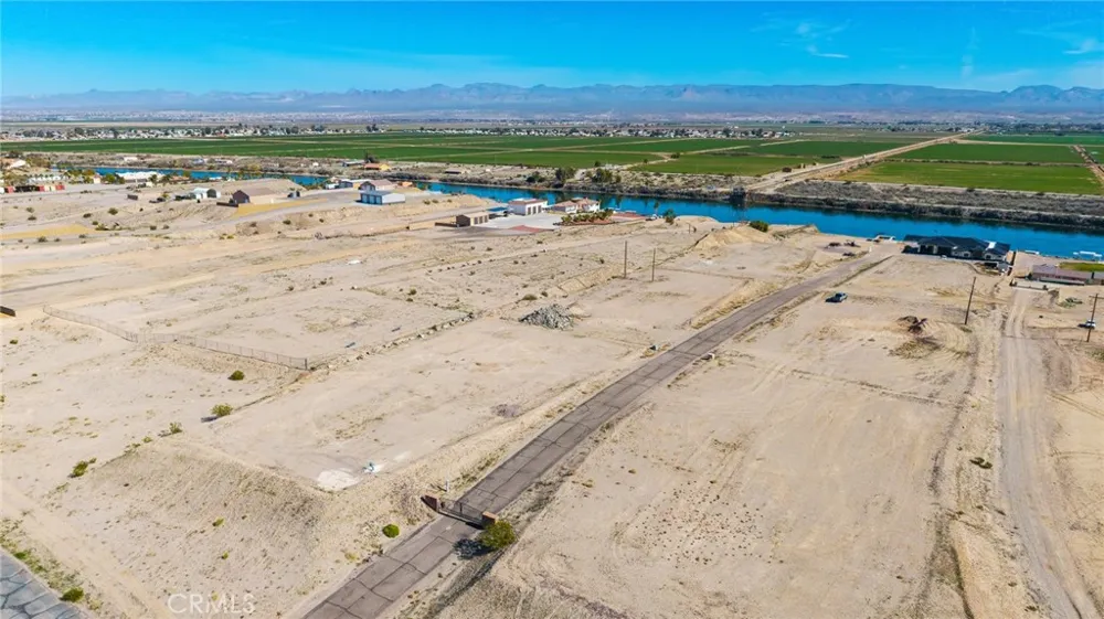 1773 River Run Needles, CA 92363