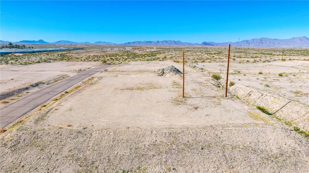 1779 River Run Needles, CA 92363