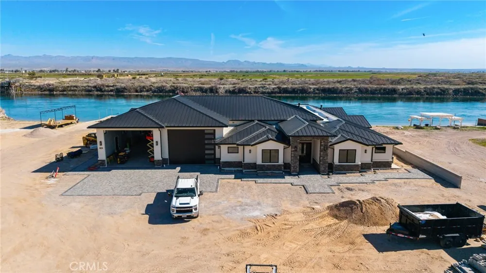 1779 River Run Needles, CA 92363