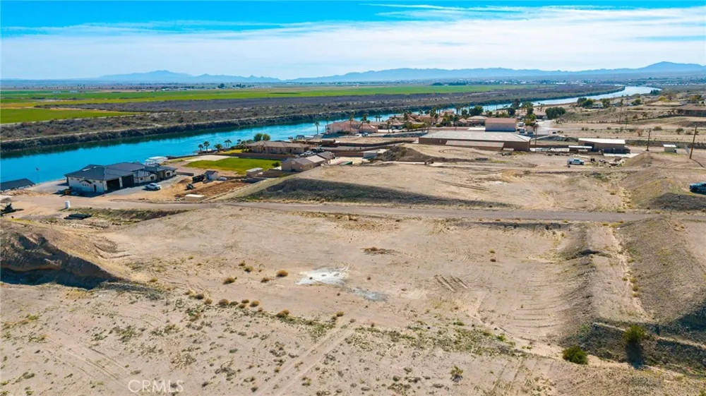 1785 River Run Needles, CA 92363