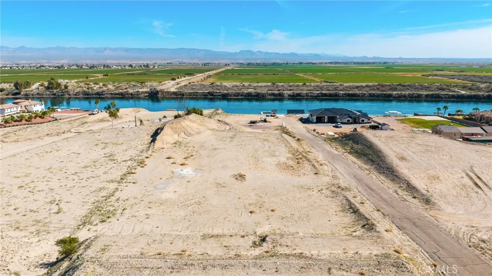 1785 River Run Needles, CA 92363