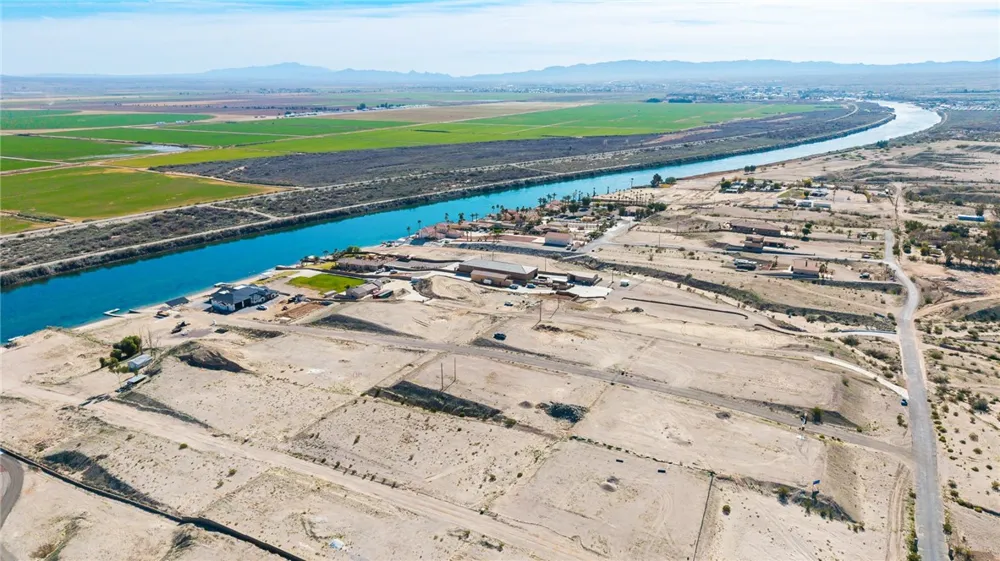 1785 River Run Needles, CA 92363