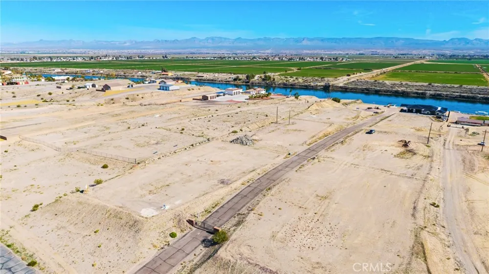 1785 River Run Needles, CA 92363