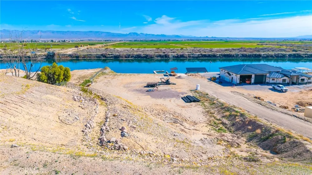 1791 River Run Needles, CA 92363