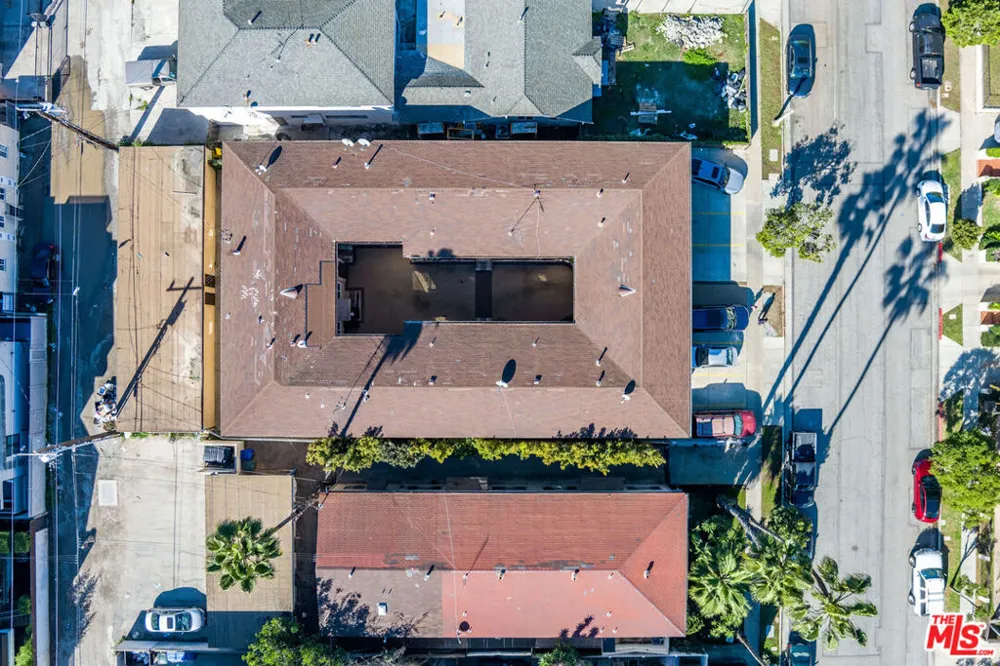 3827 Tilden Avenue Culver City, CA 90232