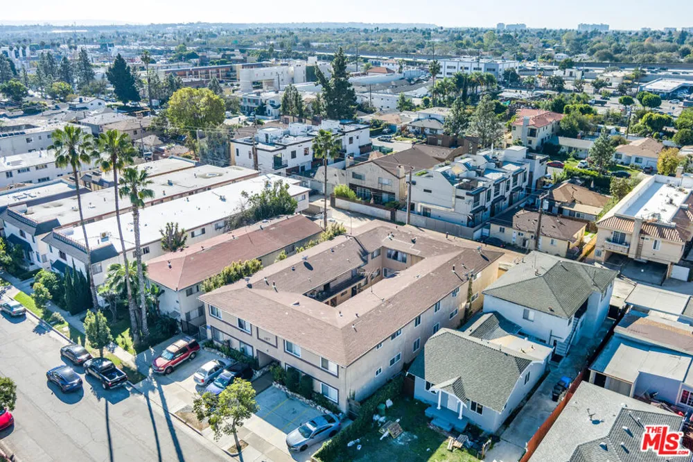 3827 Tilden Avenue Culver City, CA 90232
