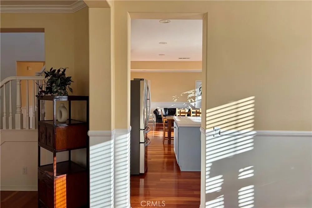28410 Agajanian Saugus, CA 91390