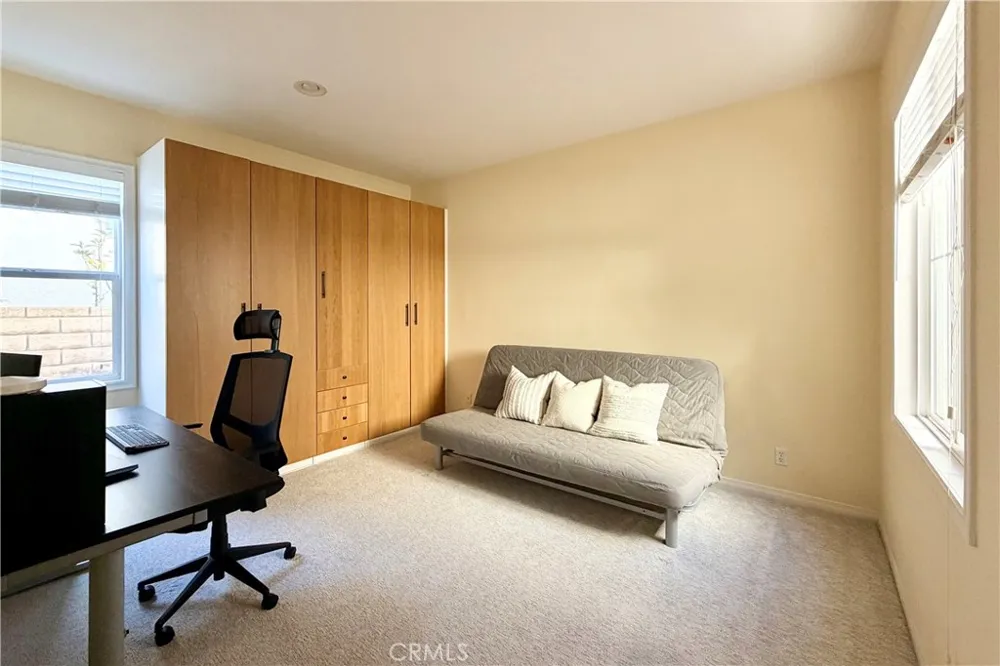 28410 Agajanian Saugus, CA 91390