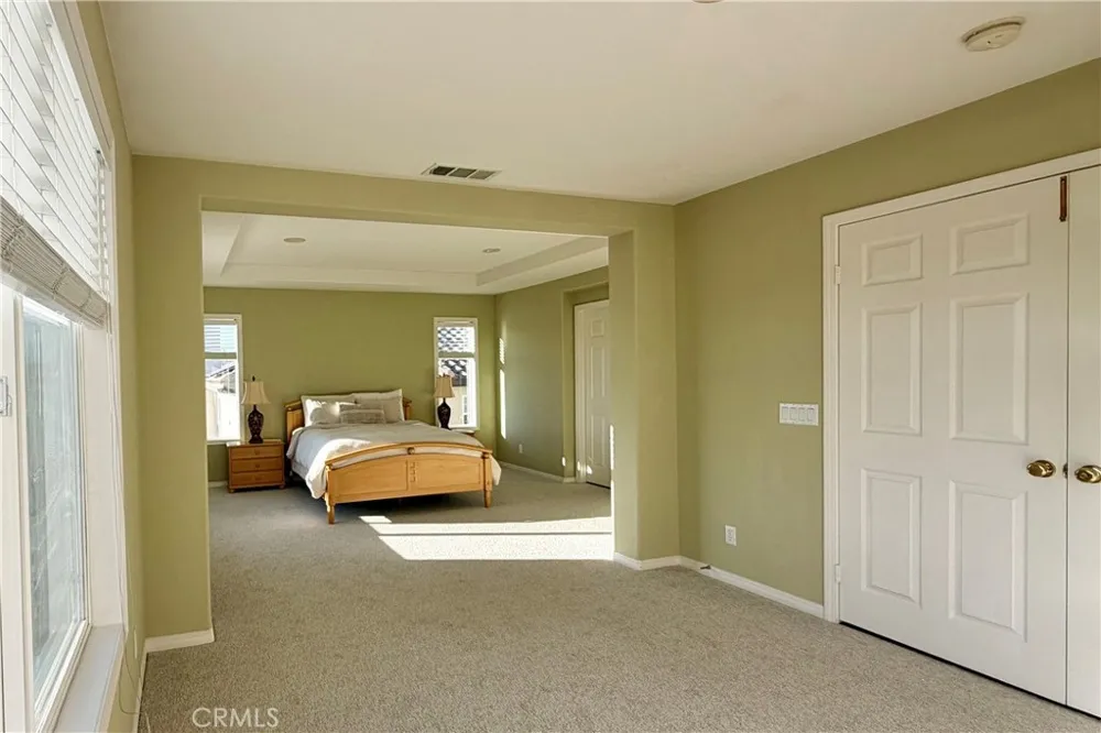 28410 Agajanian Saugus, CA 91390