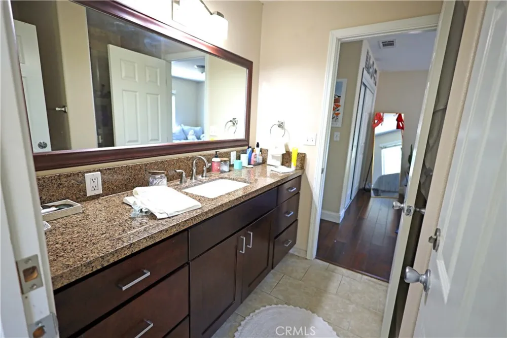 365 Magnolia Orange, CA 92866