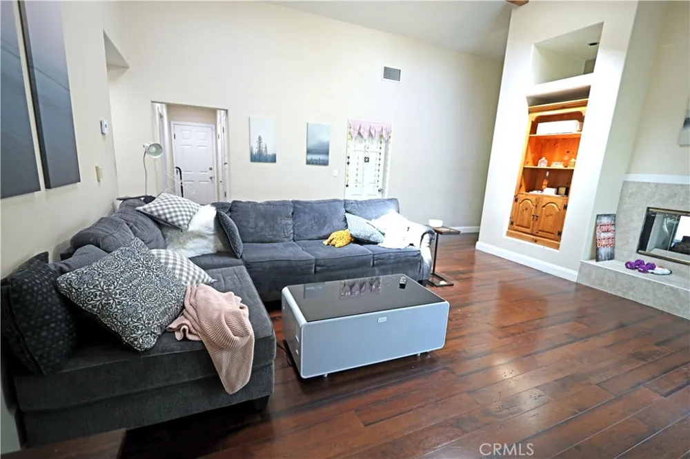 365 Magnolia Orange, CA 92866