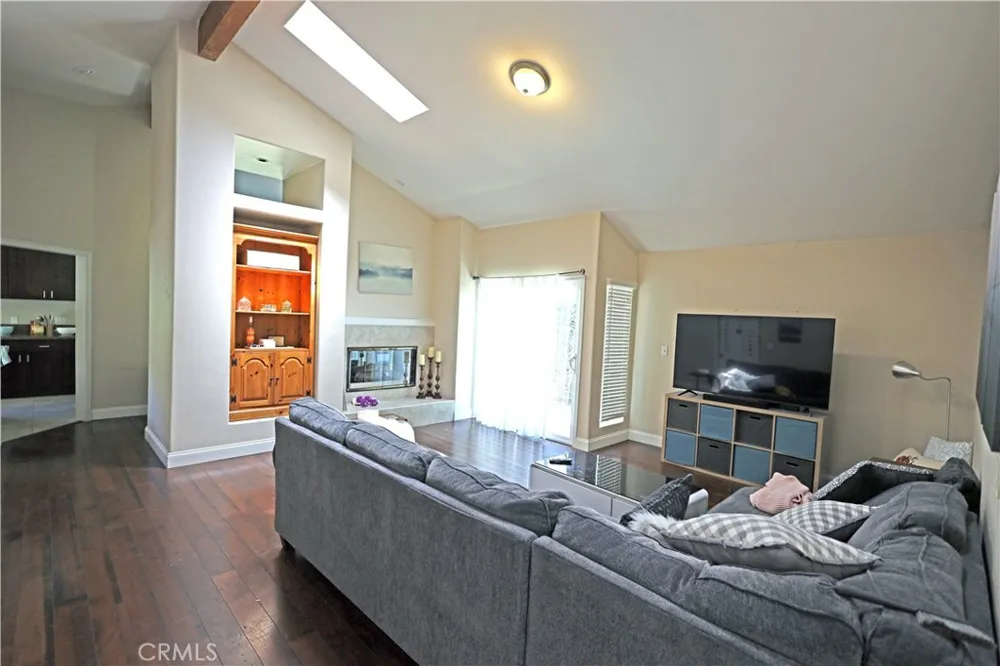 365 Magnolia Orange, CA 92866