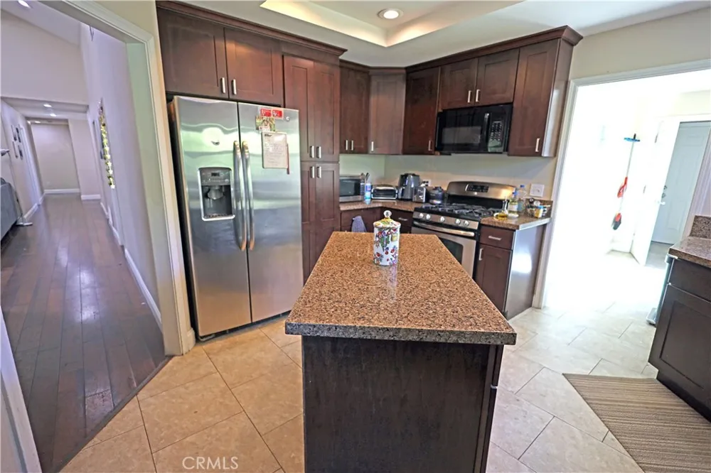 365 Magnolia Orange, CA 92866