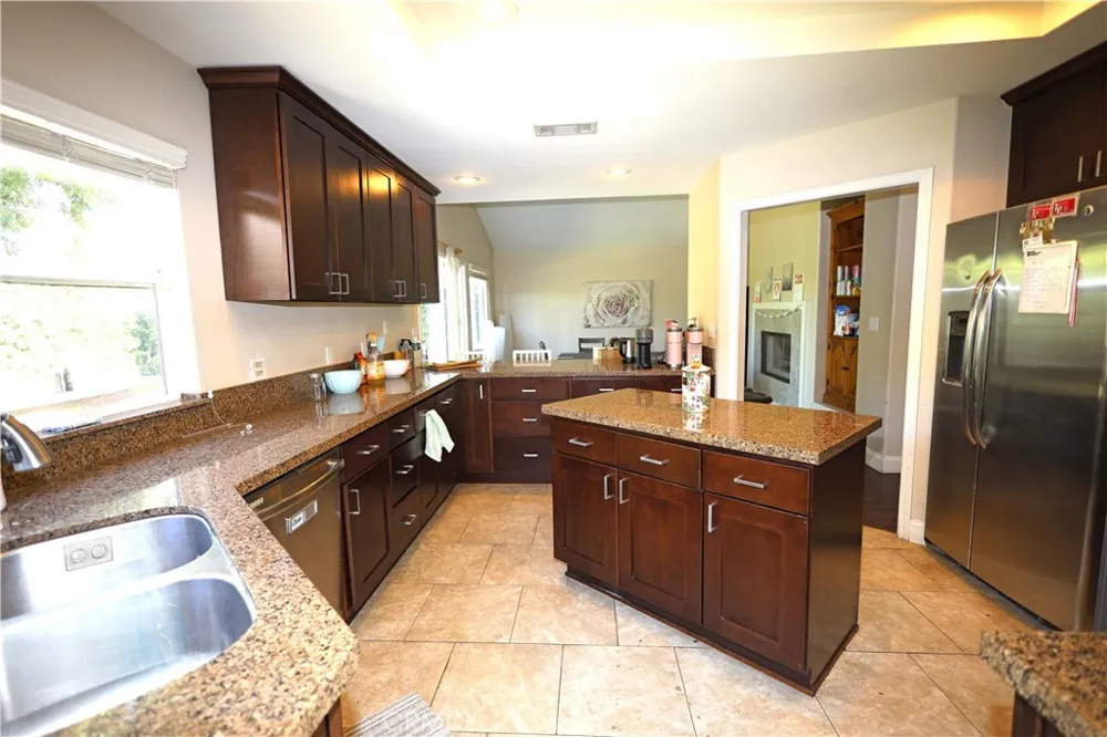 365 Magnolia Orange, CA 92866