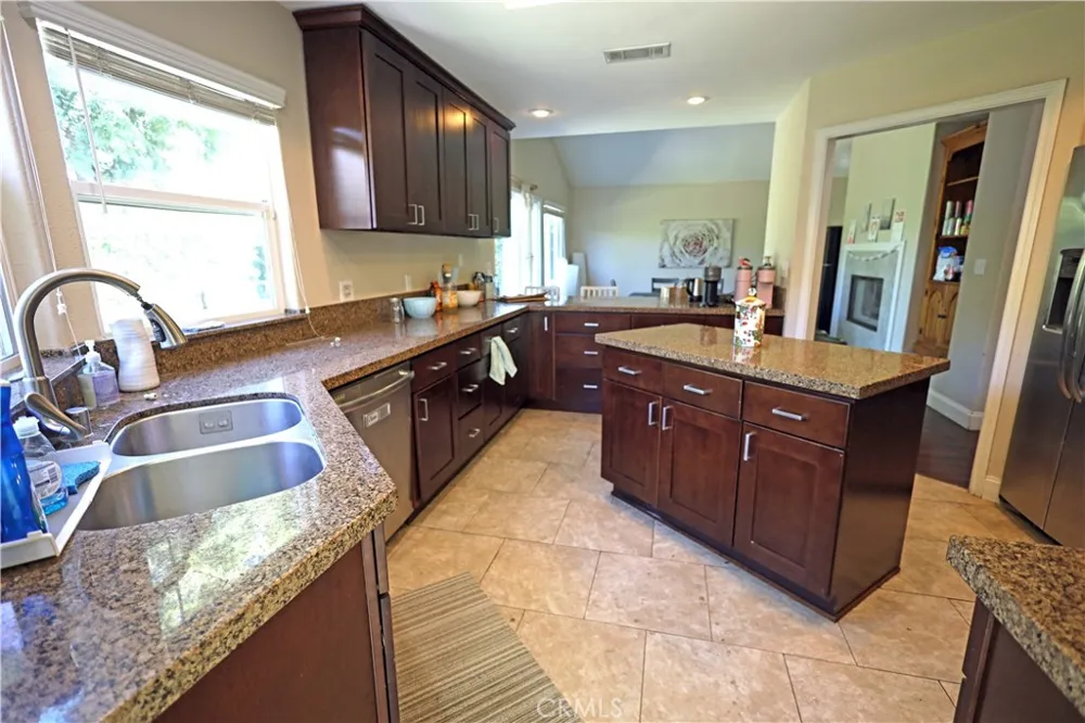 365 Magnolia Orange, CA 92866
