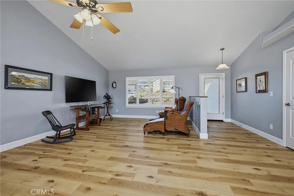 19093 Ravenhill Road Hidden Valley Lake, CA 95467