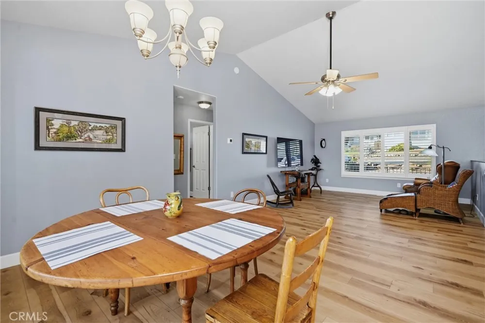 19093 Ravenhill Road Hidden Valley Lake, CA 95467