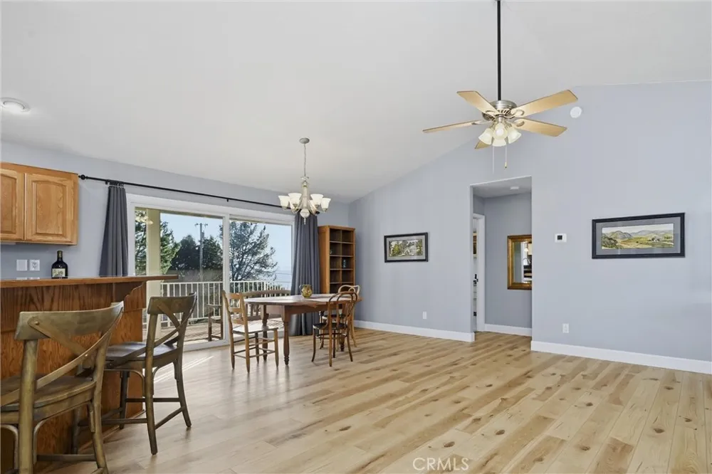 19093 Ravenhill Road Hidden Valley Lake, CA 95467