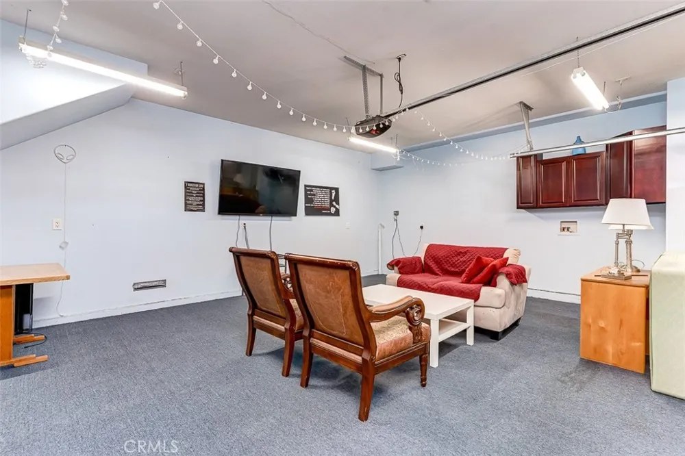 4326 Clara St. Cudahy, CA 90201