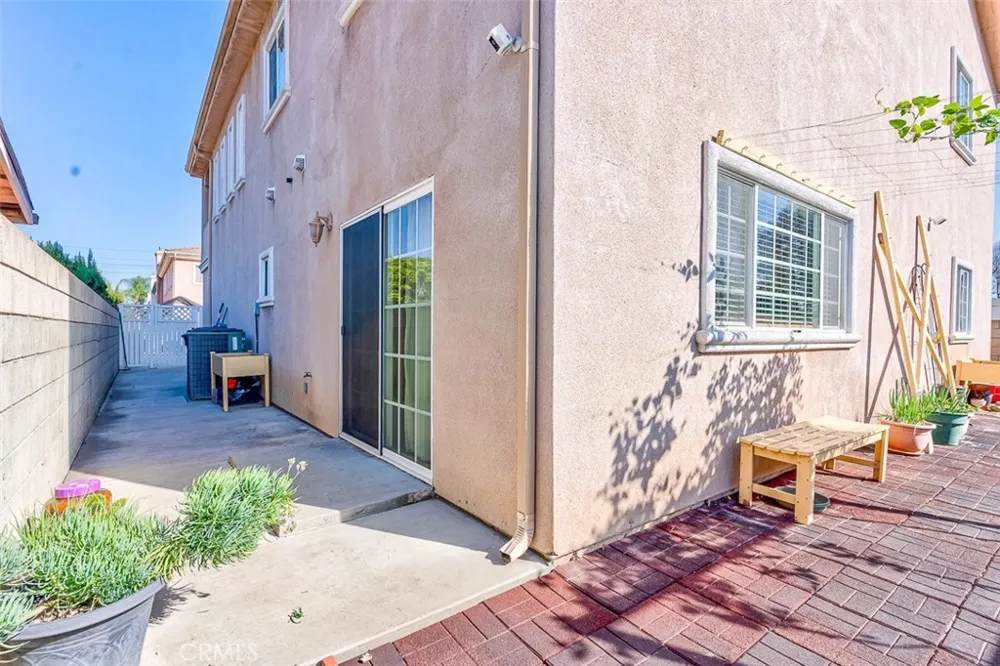 4326 Clara St. Cudahy, CA 90201