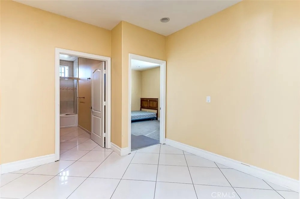 4326 Clara St. Cudahy, CA 90201