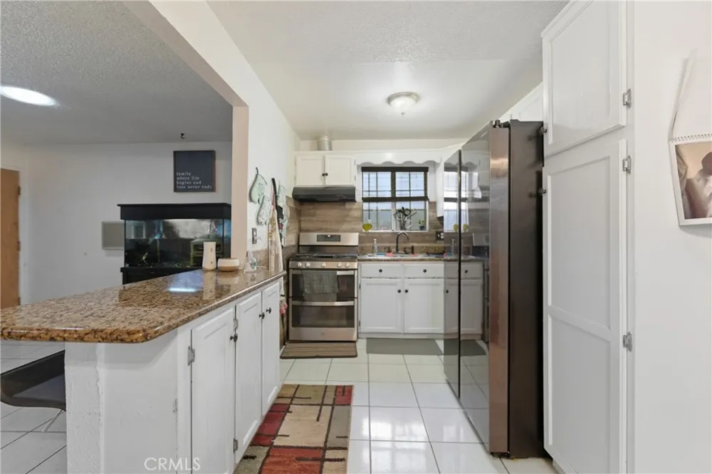 8211 Wilbarn Paramount, CA 90723