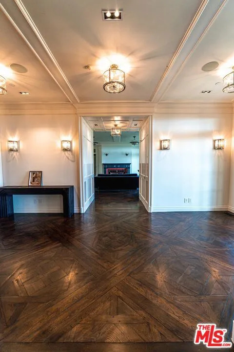 1676 Alta Mura Road Pacific Palisades, CA 90272