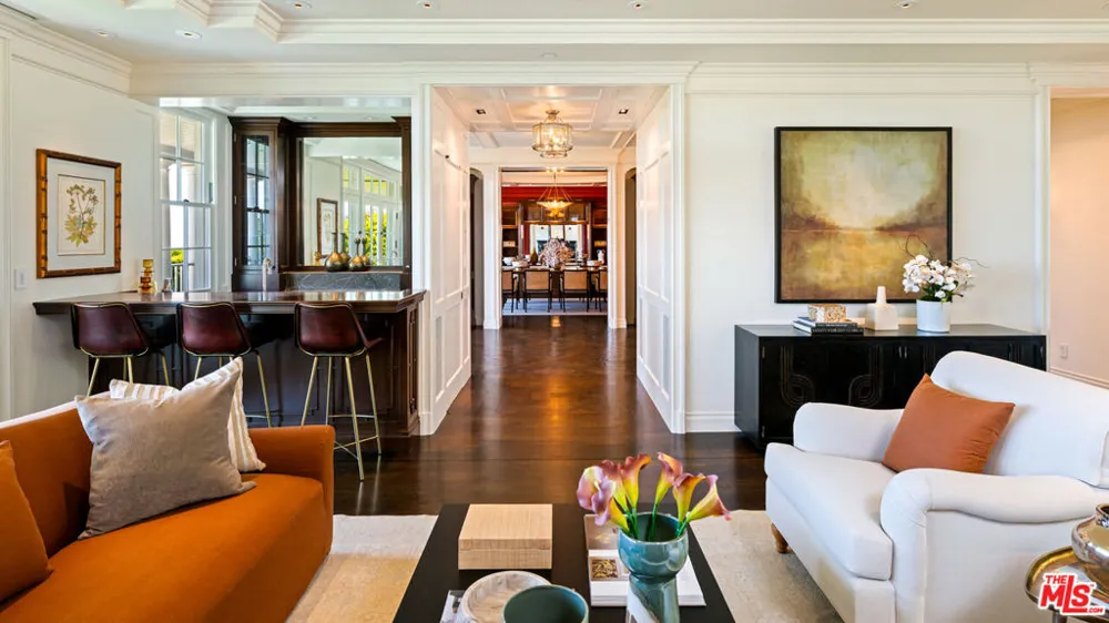1676 Alta Mura Road Pacific Palisades, CA 90272