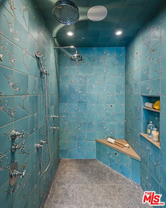1676 Alta Mura Road Pacific Palisades, CA 90272