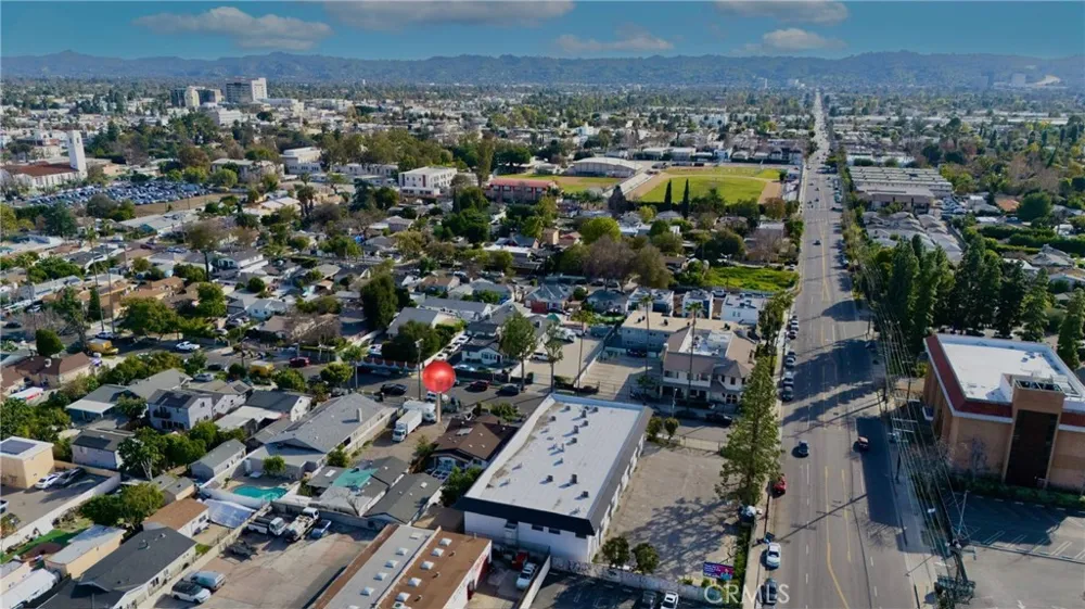14841 Archwood Van Nuys, CA 91405