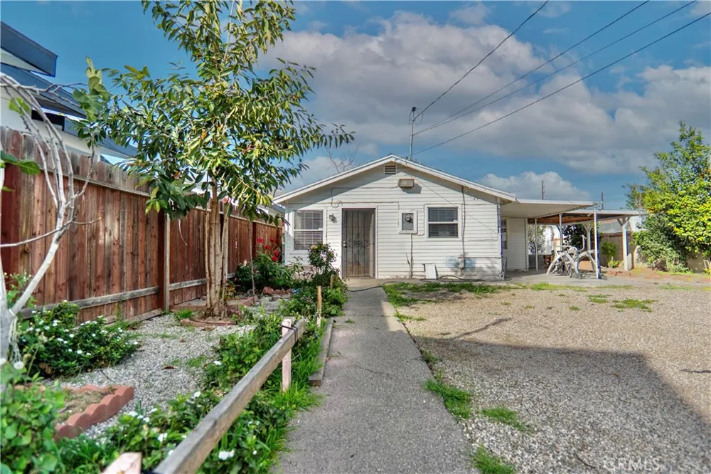 14841 Archwood Van Nuys, CA 91405