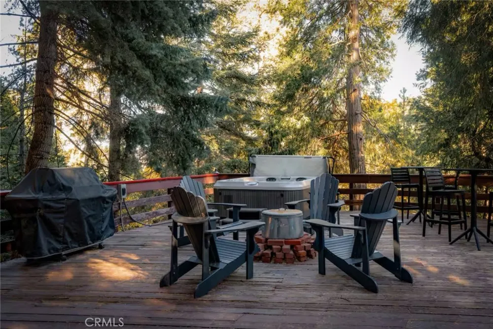 764 Fern Road Lake Arrowhead, CA 92385