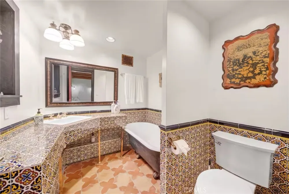 764 Fern Road Lake Arrowhead, CA 92385