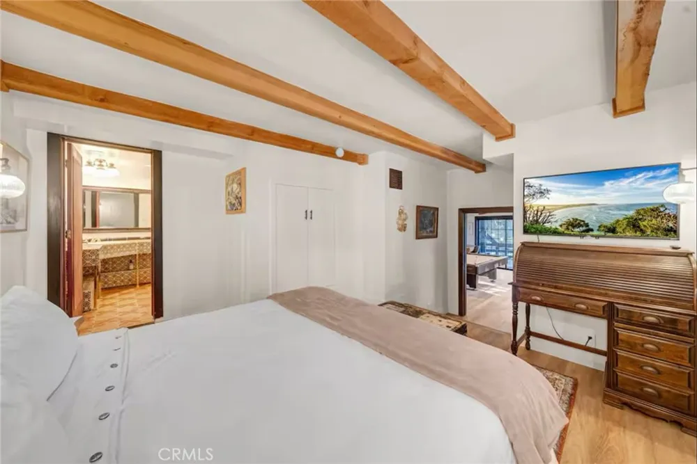 764 Fern Road Lake Arrowhead, CA 92385