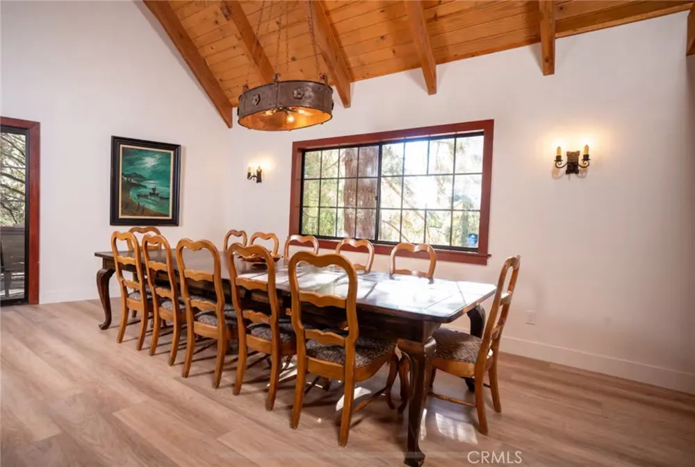 764 Fern Road Lake Arrowhead, CA 92385