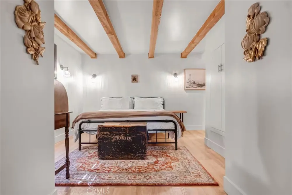 764 Fern Road Lake Arrowhead, CA 92385