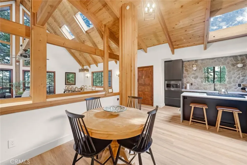 764 Fern Road Lake Arrowhead, CA 92385
