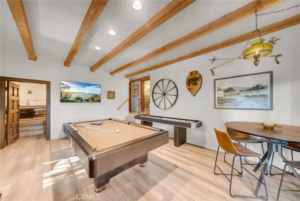 764 Fern Road Lake Arrowhead, CA 92385