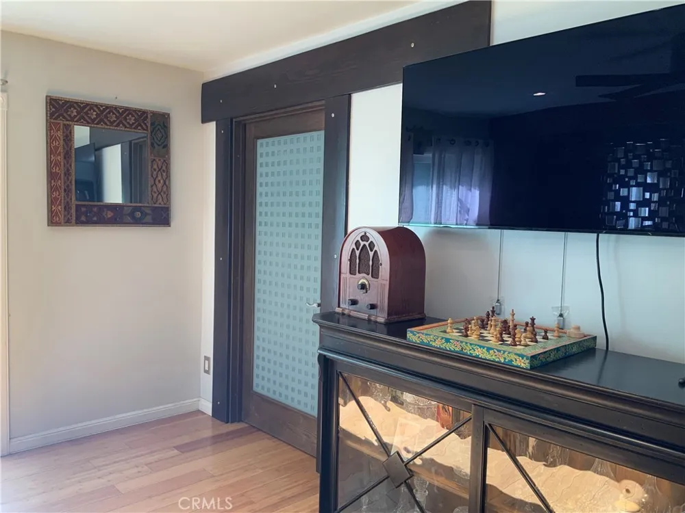 409 Burchett #220 Glendale, CA 91203
