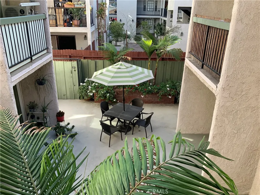 409 Burchett #220 Glendale, CA 91203
