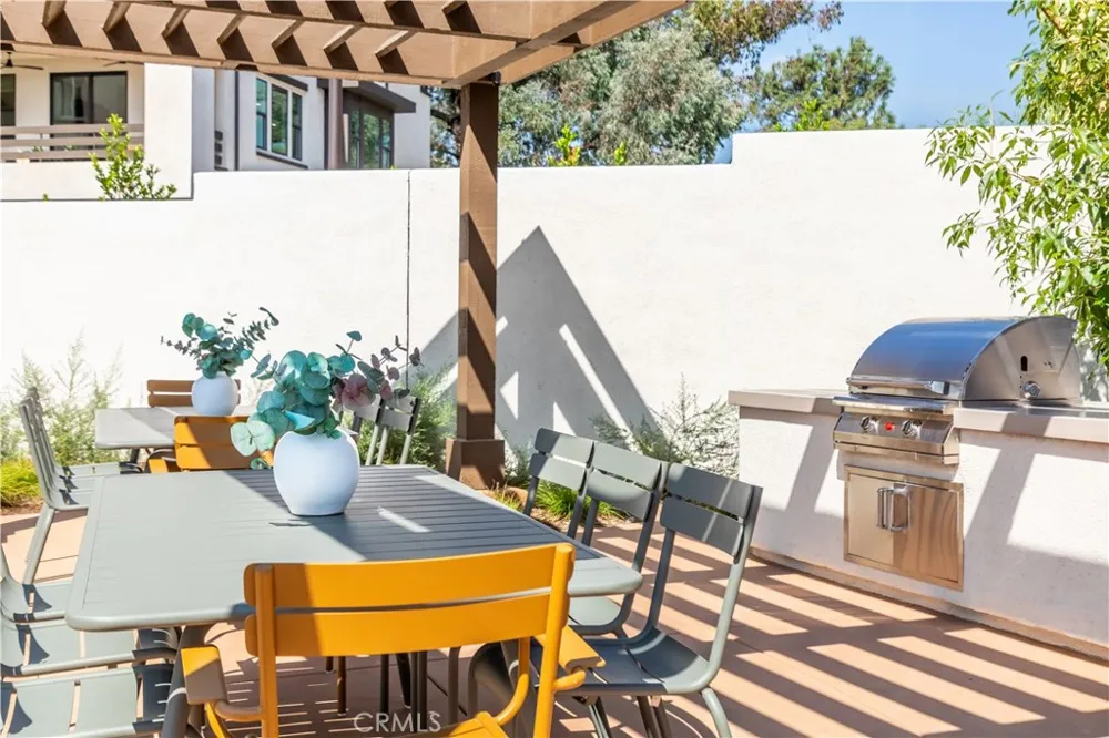 230 Stillwater Lane Claremont, CA 91711