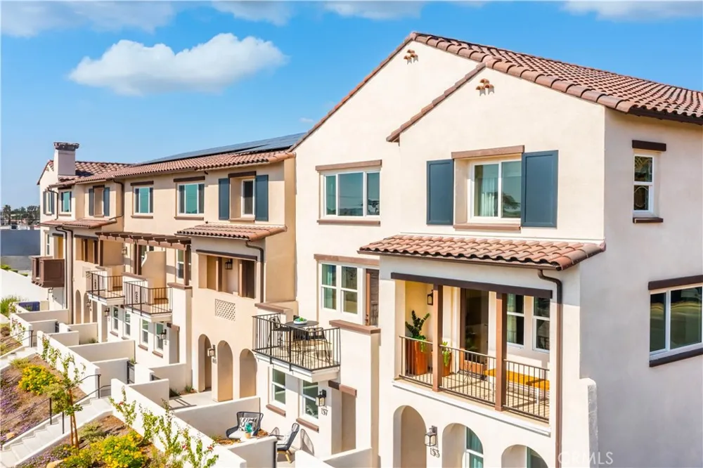 230 Stillwater Lane Claremont, CA 91711