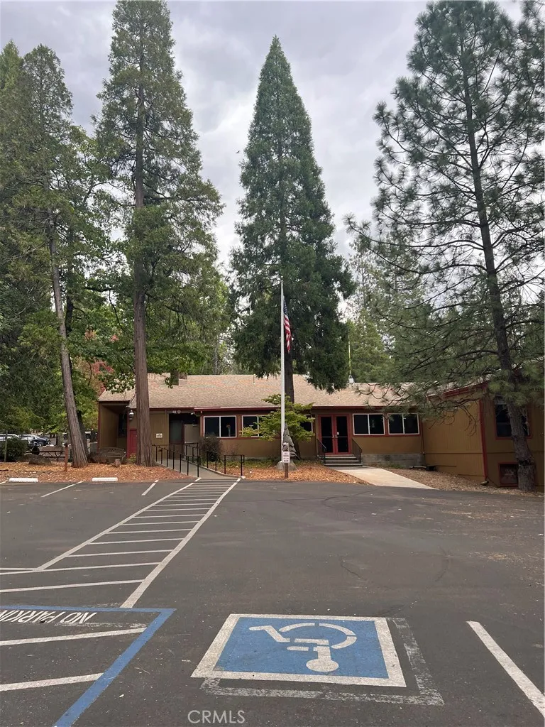 13605 S Park Magalia, CA 95954