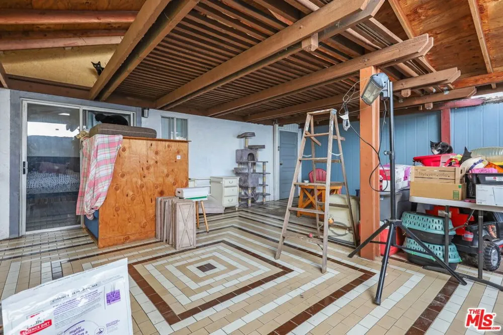 1807 Van Ness Avenue Los Angeles, CA 90028
