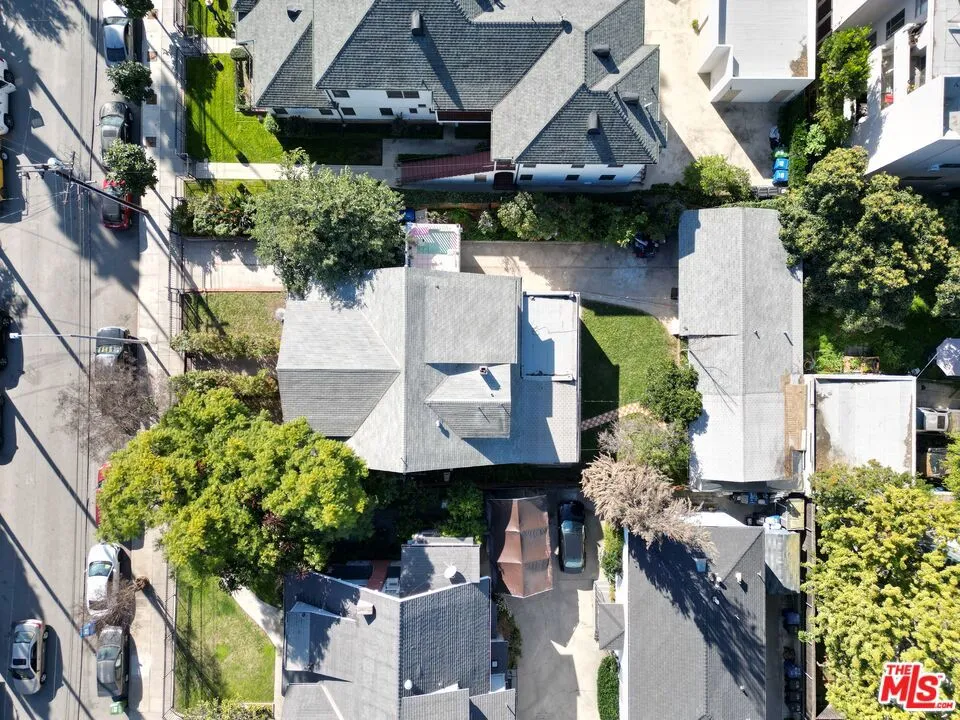 1807 Van Ness Avenue Los Angeles, CA 90028