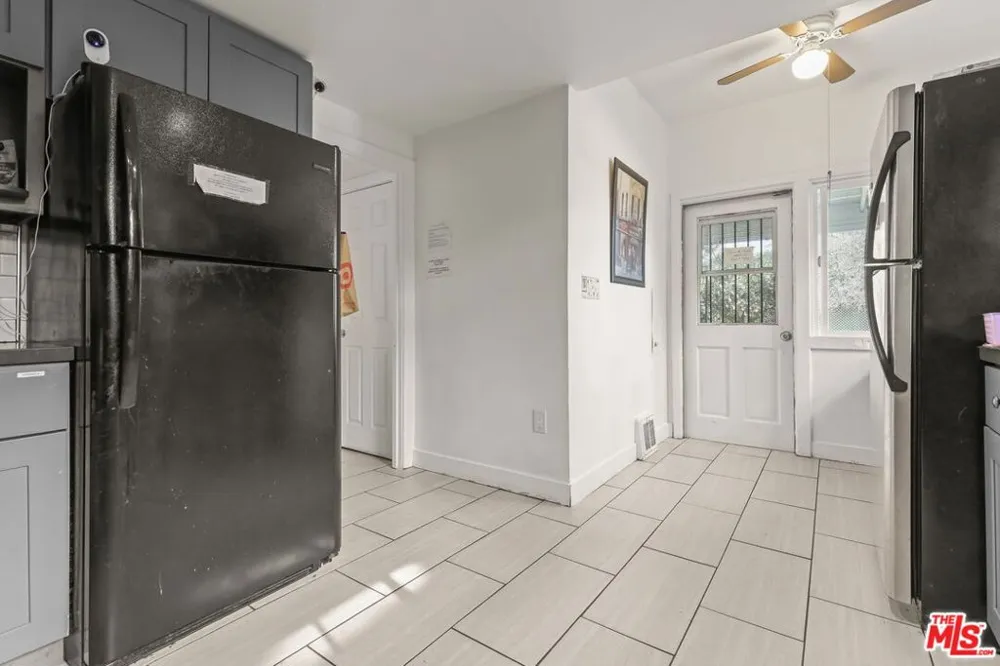1807 Van Ness Avenue Los Angeles, CA 90028